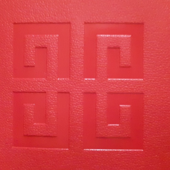 Authentic GIVENCHY Mini Crossbody Makeup Beaute Bag - Picture 2 of 5